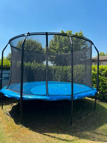 Veilige, grote en fijne Salta Premium trampoline zwart beschikbaar voor biedingen