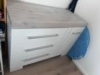 Commode in goede staat - 130x94x60, Kinderen en Baby's, Kinderkamer | Commodes en Kasten, Ophalen, Gebruikt, 50 tot 70 cm, 100 cm of meer