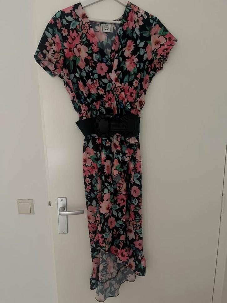 Sweet Jewellery Bloemenjurk Maat M - Nieuwstaat!, Kleding | Dames, Jurken, Nieuw, Maat 38/40 (M), Overige kleuren, Boven de knie