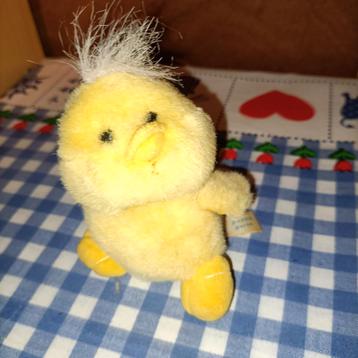Oud Happy Horse kuiken knuffeltje 11 cm groot  beschikbaar voor biedingen