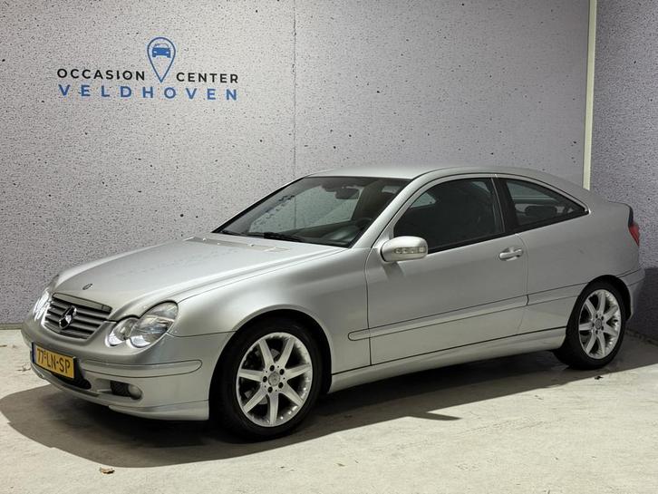Mercedes-Benz C-Klasse Sportcoupé 180 Kompressor // TREKHAA, Auto's, Mercedes-Benz, Bedrijf, Te koop, C-Klasse, ABS, Airbags, Airconditioning