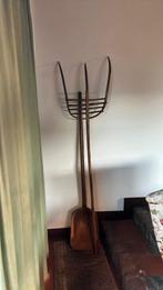 Decoratief ; houten schep en riek, Huis en Inrichting, Woonaccessoires | Kapstokken, Wandkapstok, Ophalen of Verzenden, Zo goed als nieuw