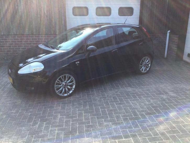 Fiat Punto 1.4 16V Turbo 5DR 2007 Zwart, Auto's, Fiat, Bedrijf, Punto, Airconditioning, Elektrische buitenspiegels, Elektrische ramen