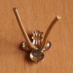 Zeer Klein Scouting Embleem Insigne Franse Lelie, Verzenden, Zo goed als nieuw, Embleem, Speld of Insigne