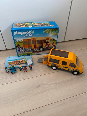 Playmobil City Life 9419 schoolbussen beschikbaar voor biedingen