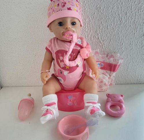 Baby Born pop Meisje Soft Touch Babyborn., Kinderen en Baby's, Speelgoed | Poppen, Zo goed als nieuw, Babypop, Ophalen of Verzenden