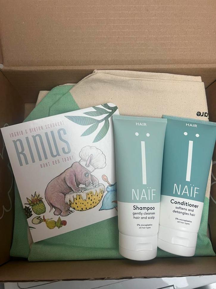 Naïf Cadeaupakket Shampoo, Conditioner, Boek & Tas, Sieraden, Tassen en Uiterlijk, Uiterlijk | Lichaamsverzorging, Nieuw, Bad & Douche