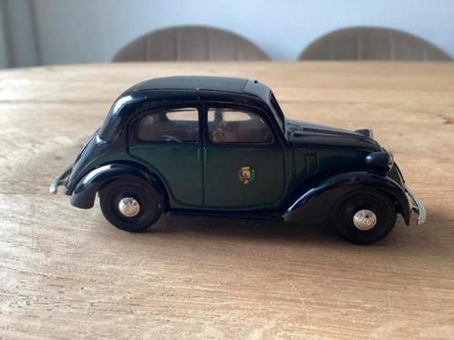 Fiat 508C Saloon 1100 Taxi van Brumm, Hobby en Vrije tijd, Modelauto's | 1:43, Zo goed als nieuw, Auto, Overige merken, Ophalen of Verzenden