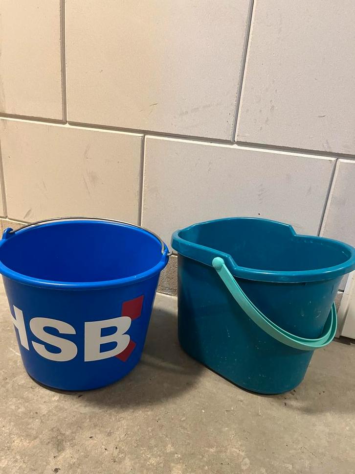 2x Emmer - Handig voor klussen!, Huis en Inrichting, Emmers, Gebruikt, Kunststof, Met handgreep, Ophalen