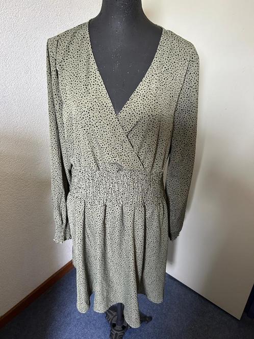 Shein curve groen jurkje met zwart stipje mt XL z.g.a.n., Kleding | Dames, Jurken, Zo goed als nieuw, Maat 46/48 (XL) of groter