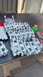 Duplo trein met veel uitbreiding en veel rails, Ophalen, Zo goed als nieuw, Duplo