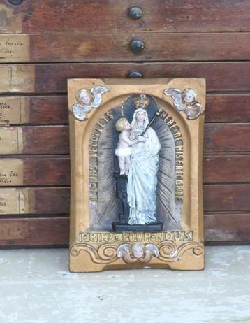 Oude plaquette “Priez Pour Nous” beschikbaar voor biedingen