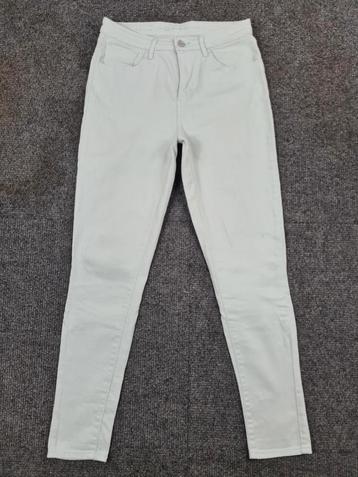 Levi's skinny W28 L30 WMN Tulsi2830 licht groen

 beschikbaar voor biedingen