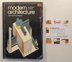 Modern Architecture by Kenneth Frampton, Ophalen of Verzenden, Gelezen, Architectuur algemeen