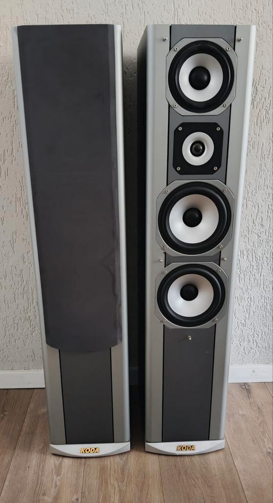 Mooie KODA Stereo Boxen - Diepe Bas!, Audio, Tv en Foto, Luidsprekers, Gebruikt, Front, Rear of Stereo speakers, 120 watt of meer