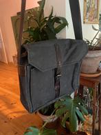 Schoudertas / Gewaxt Canvas / PROPERTY OF... [z.g.a.n.], Ophalen of Verzenden, Zo goed als nieuw, Zwart, Overige merken