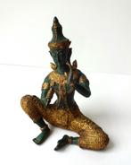 Brons verguld en groen beeldje van zittende man Azië 3100-b, Antiek en Kunst, Antiek | Koper en Brons, Ophalen of Verzenden, Brons
