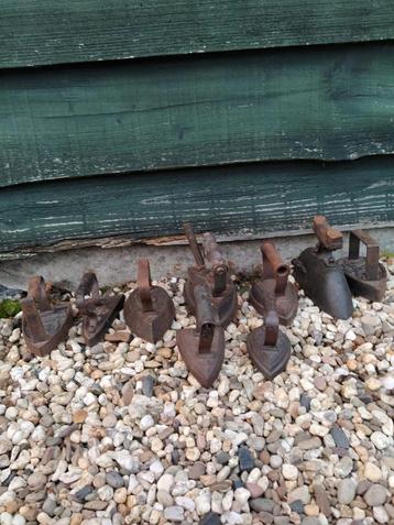 Antieke Strijkijzers - Decoratie beschikbaar voor biedingen