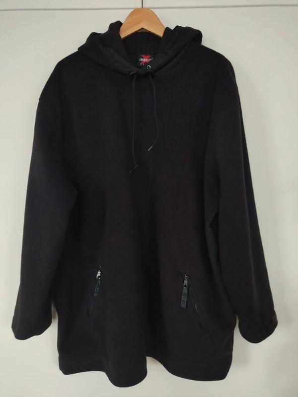 Ruime zwarte fleece hoodie 44 Ambiente, Kleding | Dames, Truien en Vesten, Zo goed als nieuw, Maat 42/44 (L), Zwart, Ophalen of Verzenden