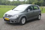 Volkswagen Golf Plus 1.6 Comfortl. Bns Airco Trekhaak, Auto's, Volkswagen, Stof, Gebruikt, 4 cilinders, 1283 kg