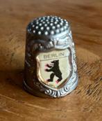 Berlijn Vingerhoed met Berlijnse Beer, Overige materialen, Gebruikt, Reliëf, Ophalen of Verzenden