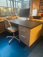 Retro Gispen bureau - grijs, Huis en Inrichting, Bureaus, Ophalen, Gebruikt, Bureau