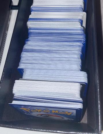 Ongeveer 400 pokemon kaarten beschikbaar voor biedingen