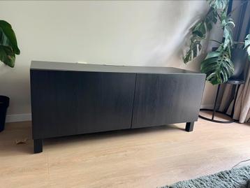 (Tv) meubel besta ikea (zwart bruin) beschikbaar voor biedingen