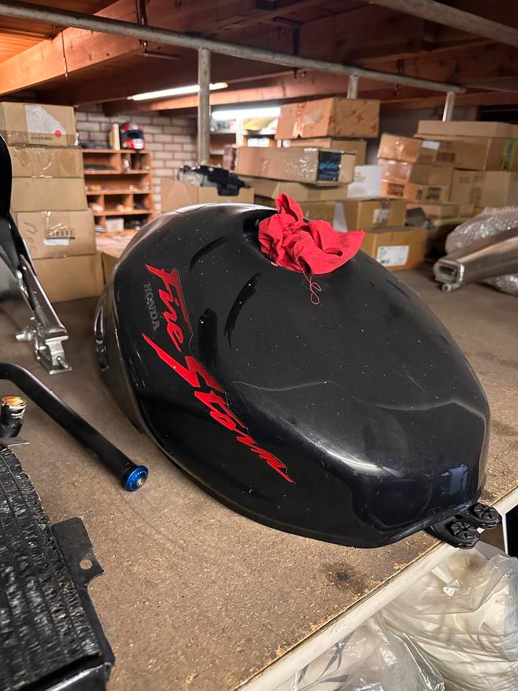 Honda VTR 1000 F Firestorm Benzinetank - Nette Staat, Motoren, Onderdelen | Honda, Gebruikt, Ophalen of Verzenden
