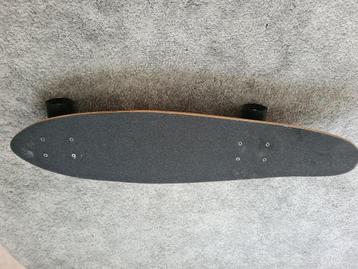 skateboard  beschikbaar voor biedingen