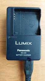 Panasonic battery charger DE-A40A., Audio, Tv en Foto, Opladers, Zo goed als nieuw, Ophalen