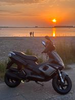 Gilera runner 125 cc, Fietsen en Brommers, Scooters | Piaggio, Tweetakt, Gebruikt, Overige modellen, Maximaal 45 km/u