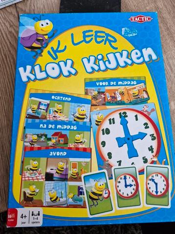 Spel ik leer klokkijken beschikbaar voor biedingen