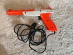 Nintendo NES Zapper origineel 1985, 1 speler, Ophalen of Verzenden, Zo goed als nieuw, Vanaf 3 jaar