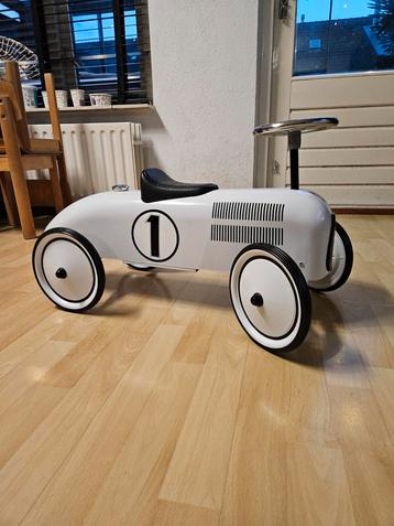 Loopauto beschikbaar voor biedingen
