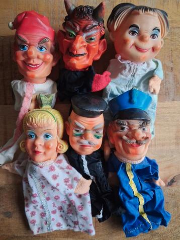 Karakteristieke poppenkastpoppen   beschikbaar voor biedingen