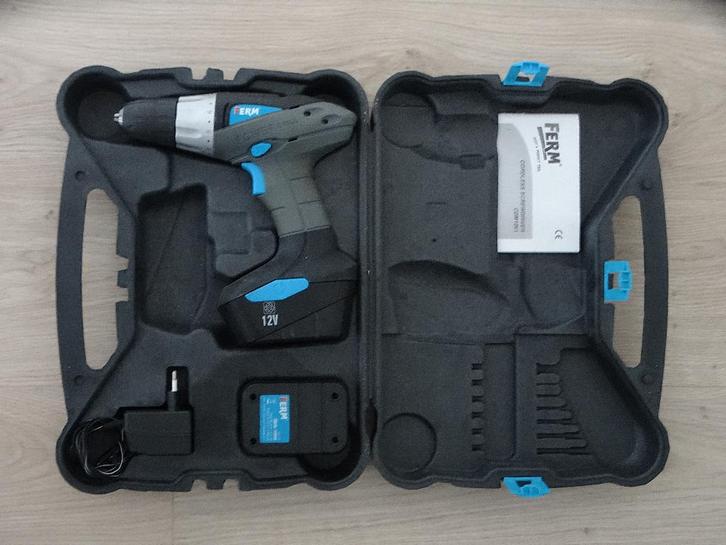 Ferm schroefboormachine met accu, oplader, adapter en koffer, Doe-het-zelf en Verbouw, Gereedschap | Boormachines, Zo goed als nieuw
