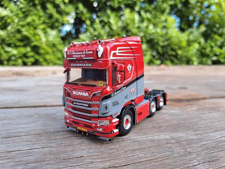 WSI Scania R Highline 6x2 van N.C Christensen & Sonner., Hobby en Vrije tijd, Modelauto's | 1:50, Nieuw, Bus of Vrachtwagen, Wsi