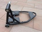 Paddock stand enkelzijdige achterbrug, Ophalen