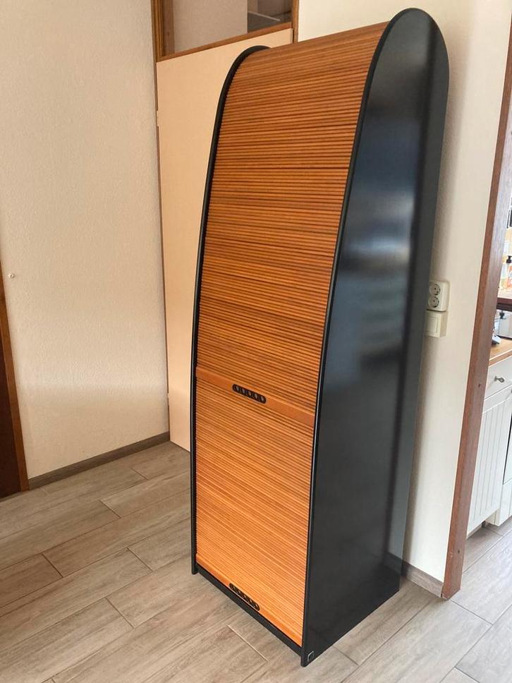 Ligne Roset rolluik kast, Huis en Inrichting, Kasten | Roldeurkasten en Archiefkasten, Zo goed als nieuw, 200 cm of meer, 50 tot 100 cm