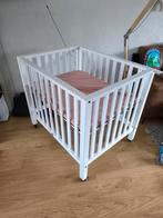 Box merk: twf Timo  met matrasje staat op wieltjes, Kinderen en Baby's, Boxen, Ophalen, Zo goed als nieuw, Rechthoekig, Wieltjes