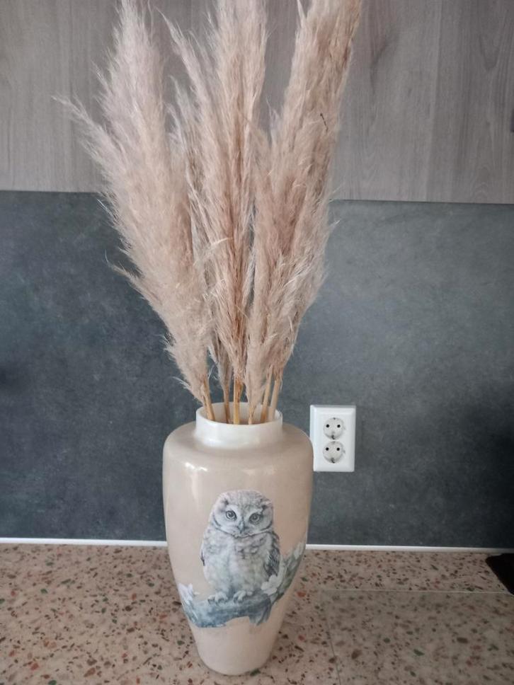 Handgemaakte vaas met unieke uil decoratie, Huis en Inrichting, Woonaccessoires | Vazen, Zo goed als nieuw, Overige kleuren, Minder dan 50 cm