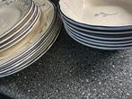 Servies aangeboden, Huis en Inrichting, Keuken | Servies, Ophalen, Zo goed als nieuw, Bord(en)