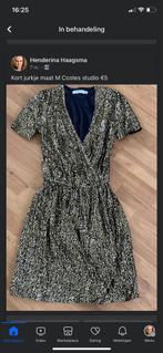 Kort jurkje met glitters. maat M Costes studio, Kleding | Dames, Jumpsuits, Maat 38/40 (M), Costa’s Studio, Zo goed als nieuw