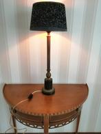 Klassieke lamp, Empire stijl, met ananas motief, Huis en Inrichting, Lampen | Tafellampen, Gebruikt, 50 tot 75 cm, Empire, Ophalen of Verzenden