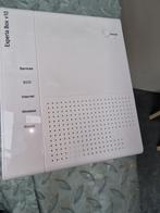 KPN Experia Box V10 Router, Ophalen of Verzenden, Gebruikt, Router met modem, KPN