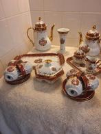 Antiek Porseleinen Servies met Gouden Details, Antiek en Kunst, Ophalen of Verzenden