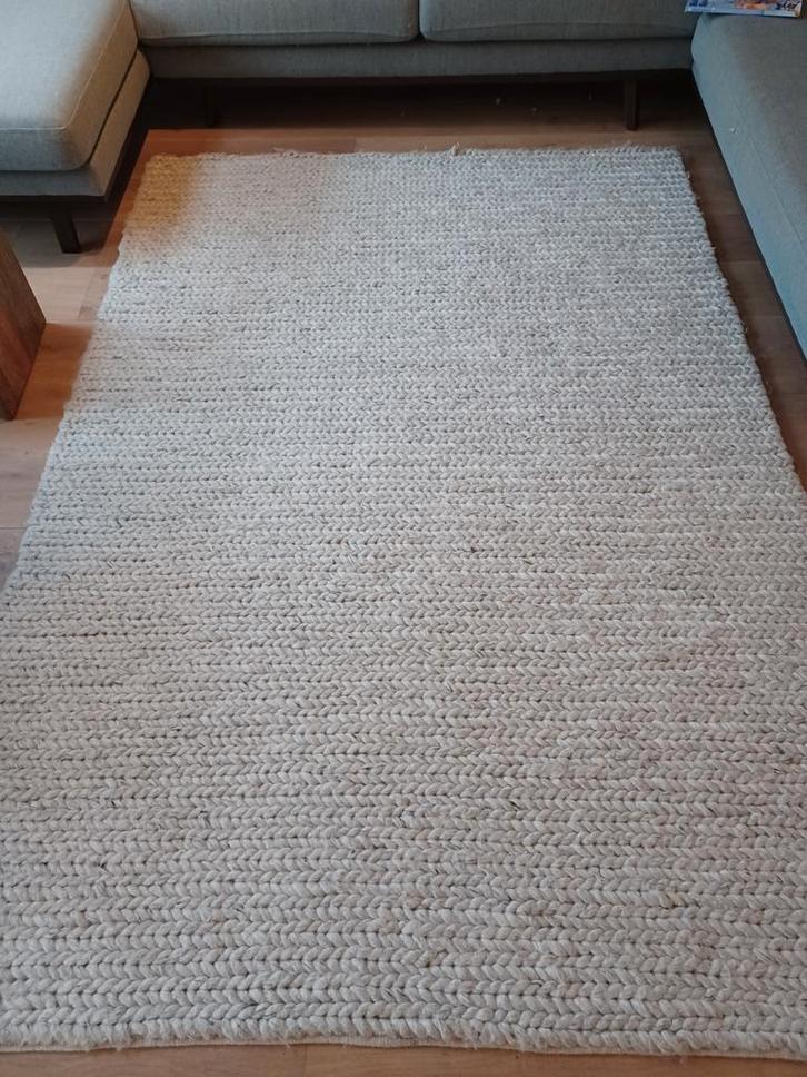 Mooi crèmekleurig vloerkleed, Huis en Inrichting, Stoffering | Tapijten en Kleden, 150 tot 200 cm, 200 cm of meer, Rechthoekig