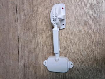 Raam uitzetters / beveiliging  beschikbaar voor biedingen