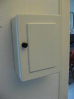 Wit Medicijnkastje met legplankje - Vintage jaren 60-70, Huis en Inrichting, Badkamer | Badkamermeubels, Minder dan 50 cm, Gebruikt